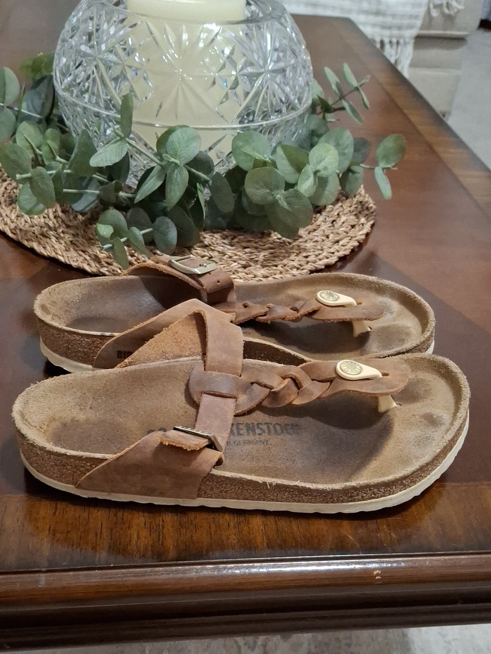 Birkenstock Gizeh Women’s Tan Braided Suede Thong Sandals Size 39/ 8-8.5